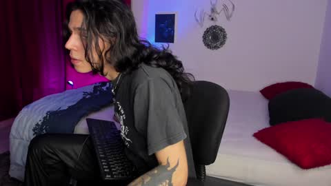 asmodeuszz online show from 01.24.25