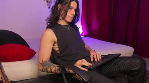 asmodeuszz online show from 02.15.25