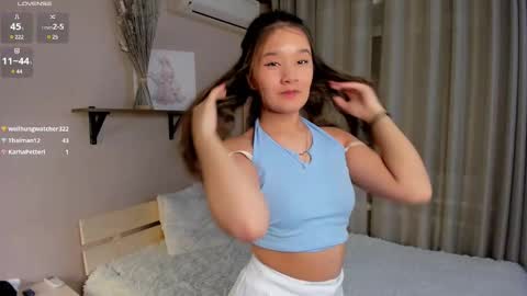 Snapshot of asoka_matama chatting on 02.25.25 asoka_matama online show from 02.25.25