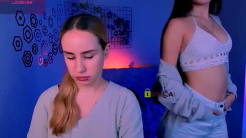 Snapshot of asol_muah chatting on 11.27.25 Asol online show from 11.27.25