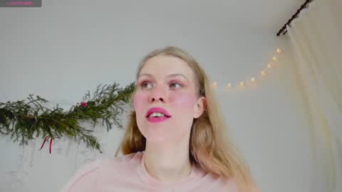 Snapshot of ass_latte chatting on 12.31.24 Sasha online show from 12.31.24