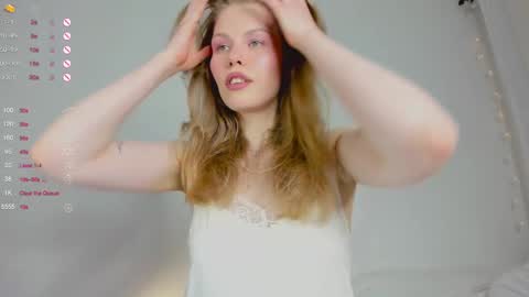 Snapshot of ass_latte chatting on 03.09.25 Sasha online show from 03.09.25