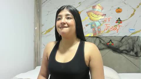 Snapshot of asshley_benson chatting on 11.04.25 Asshley online show from 11.04.25