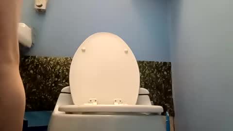 Snapshot of assthriller8675 chatting on 10.02.25 assthriller8675 online show from 10.02.25