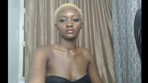 Snapshot of assy_girl25 chatting on 05.25.26 Assy girl25 online show from 05.25.26