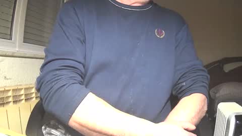 Snapshot of astelover chatting on 01.05.25 astelover online show from 01.05.25