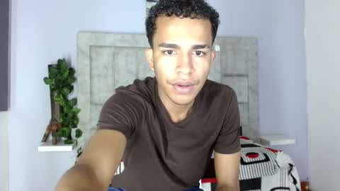 Snapshot of aston_vera chatting on 09.23.25 Aston online show from 09.23.25