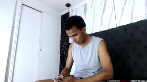Snapshot of aston_vera chatting on 09.29.25 Aston online show from 09.29.25