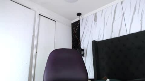 Snapshot of aston_vera chatting on 10.03.25 Aston online show from 10.03.25