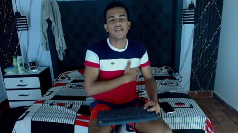 Snapshot of aston_vera chatting on 10.26.25 Aston online show from 10.26.25