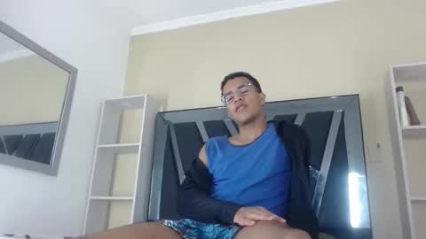 Snapshot of aston_vera chatting on 11.11.25 Aston online show from 11.11.25