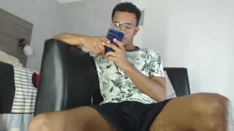 Snapshot of aston_vera chatting on 11.27.25 Aston online show from 11.27.25