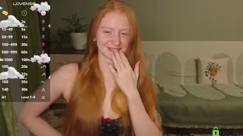 Snapshot of astoria_ross_ chatting on 02.10.26 Astoria online show from 02.10.26