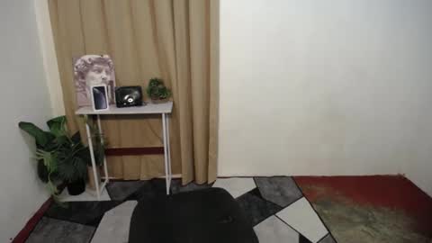 Anna online show from 01.10.25