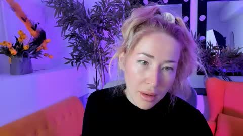 astramonroe online show from 09.25.25