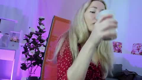 astramonroe online show from 05.19.26
