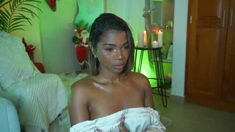 Astrea online show from 12.15.25