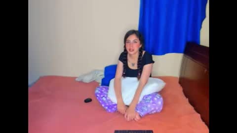 Snapshot of astredad2025 chatting on 12.03.25 Mag and Molly online show from 12.03.25