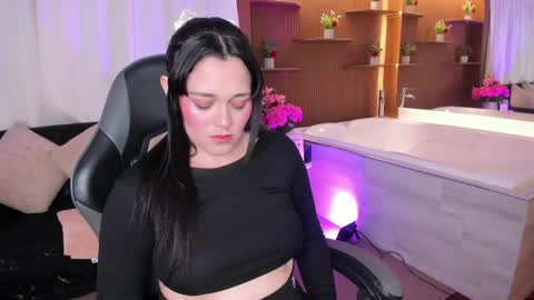 Astrid  online show from 04.17.26