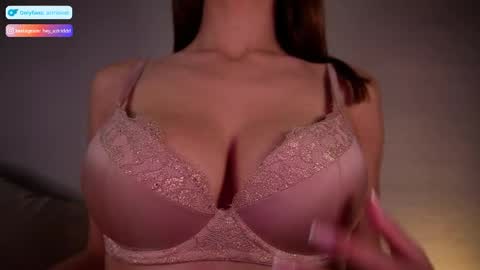 Astrid online show from 04.04.26