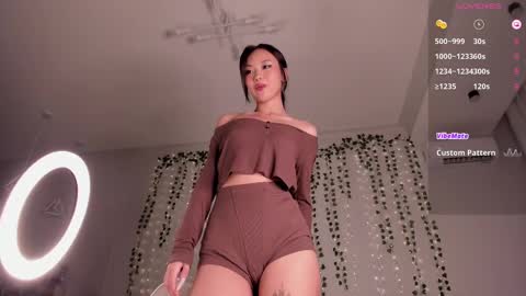 Snapshot of asuno_ chatting on 03.11.25 Follow my TG Channel for 3 tokens only online show from 03.11.25