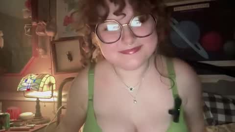 asurdaisy online show from 12.15.25