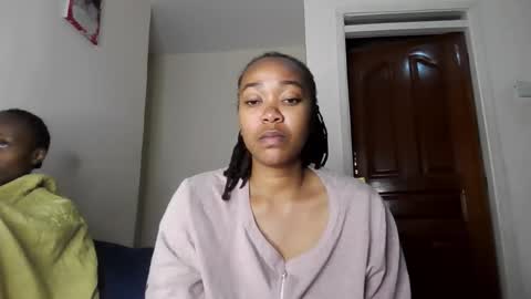 Snapshot of atara_seren chatting on 05.14.26 atara_seren online show from 05.14.26