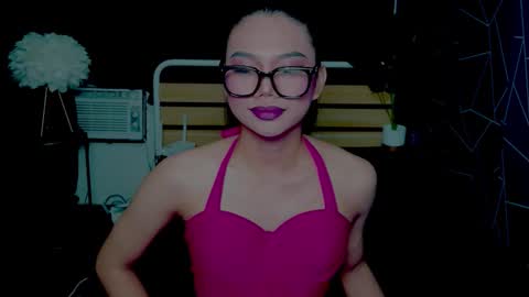 atashakendall online show from 11.27.25