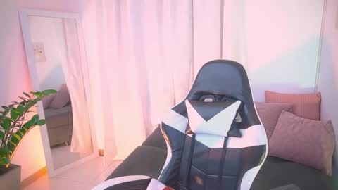 atena676 online show from 11.30.25