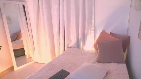 Snapshot of atena676 chatting on 04.22.26 atena676 online show from 04.22.26