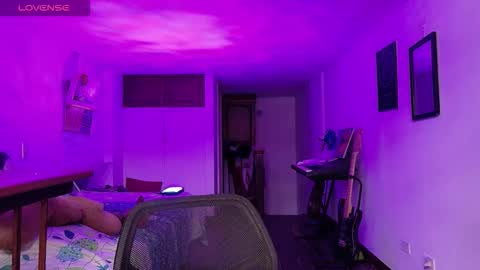 Snapshot of atenea_dragon__ chatting on 12.03.25 Atenea online show from 12.03.25