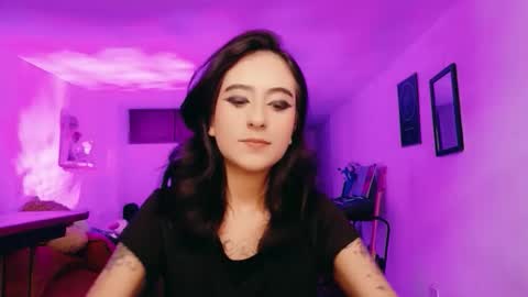 Snapshot of atenea_dragon__ chatting on 01.06.26 Atenea online show from 01.06.26