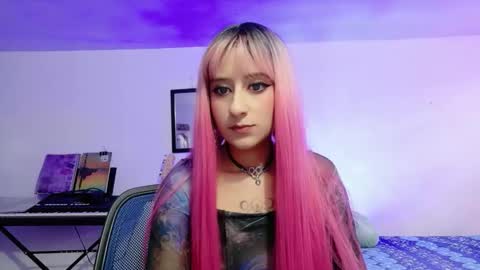 Snapshot of atenea_dragon__ chatting on 02.01.26 Atenea online show from 02.01.26