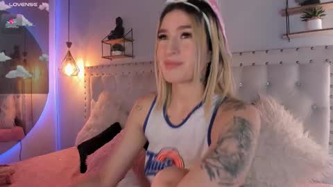 Snapshot of atenea_klett_ chatting on 09.29.25 ATENEA online show from 09.29.25