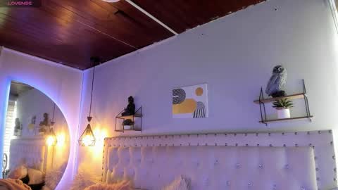 Snapshot of atenea_klett_ chatting on 12.14.25 ATENEA online show from 12.14.25