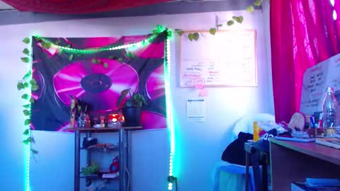 Atenea online show from 12.01.25