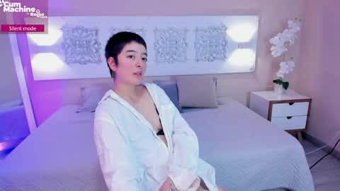 Snapshot of atheena__ chatting on 05.18.26 Athenea online show from 05.18.26