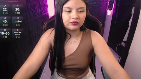 Snapshot of athena_snaw chatting on 05.27.26 athena_snaw online show from 05.27.26
