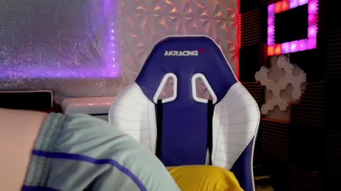 Snapshot of athenaautumn chatting on 04.13.26 Athena Autumn online show from 04.13.26