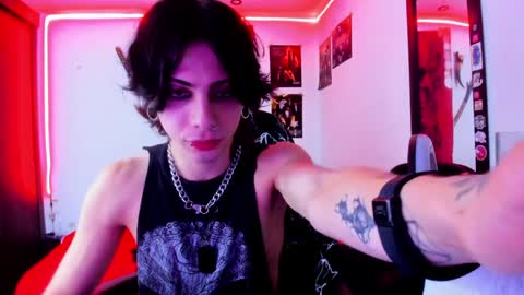 Snapshot of atheneoo_ chatting on 01.12.25 athenauwu online show from 01.12.25