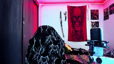 athenauwu online show from 11.23.25