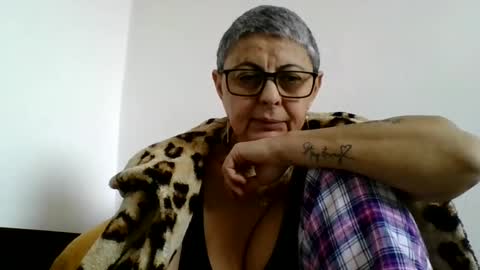 atikaarea online show from 02.11.25