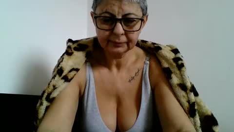 atikaarea online show from 02.15.25