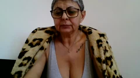 atikaarea online show from 02.27.25