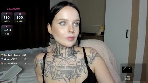 online every day between 10am-23pm online show from 03.02.25