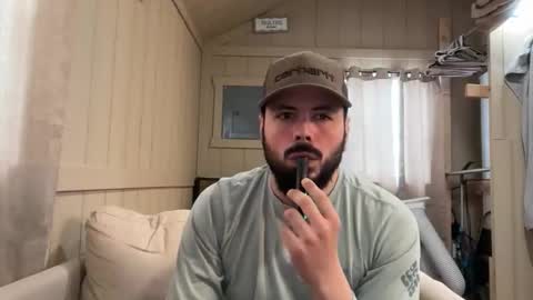 Snapshot of aty0urservic3 chatting on 03.17.26 Alejandro online show from 03.17.26