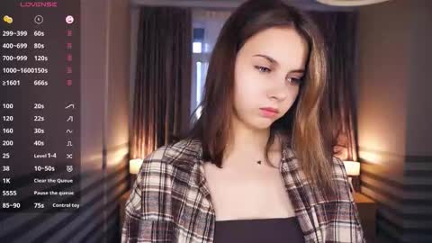 Snapshot of audiedelorbe chatting on 10.02.25 Jolyn online show from 10.02.25