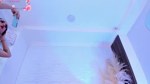 Snapshot of audreyhayworth chatting on 12.14.25 Audrey Hayworth online show from 12.14.25