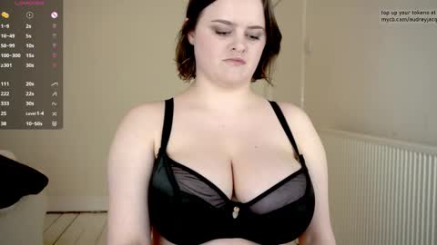 Audrey Jacq online show from 03.16.26