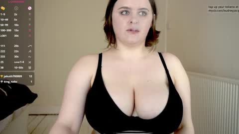 Audrey Jacq online show from 04.17.26